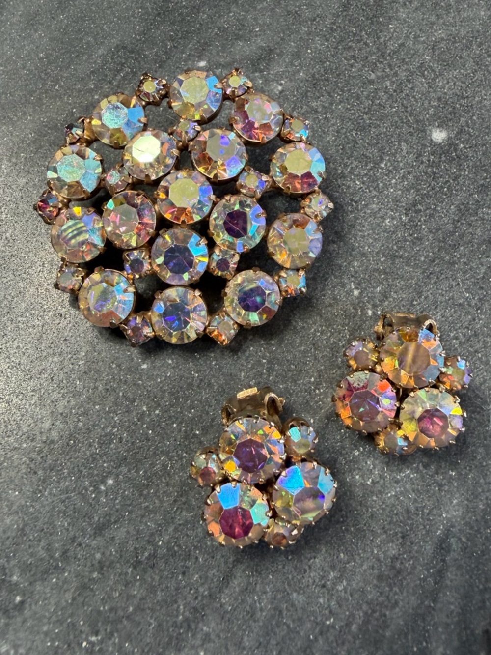 Vintage Aurora Borealis Iridescent Crystal Cluster Brooch Clip-On Earrings Set